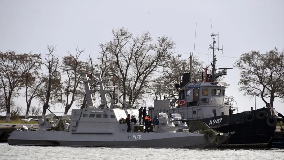 Μόσχα: Νόμιμη η κατάσχεση των ουκρανικών πολεμικών πλοίων, στημένο επεισόδιο για να επιβληθούν κυρώσεις στη Ρωσία